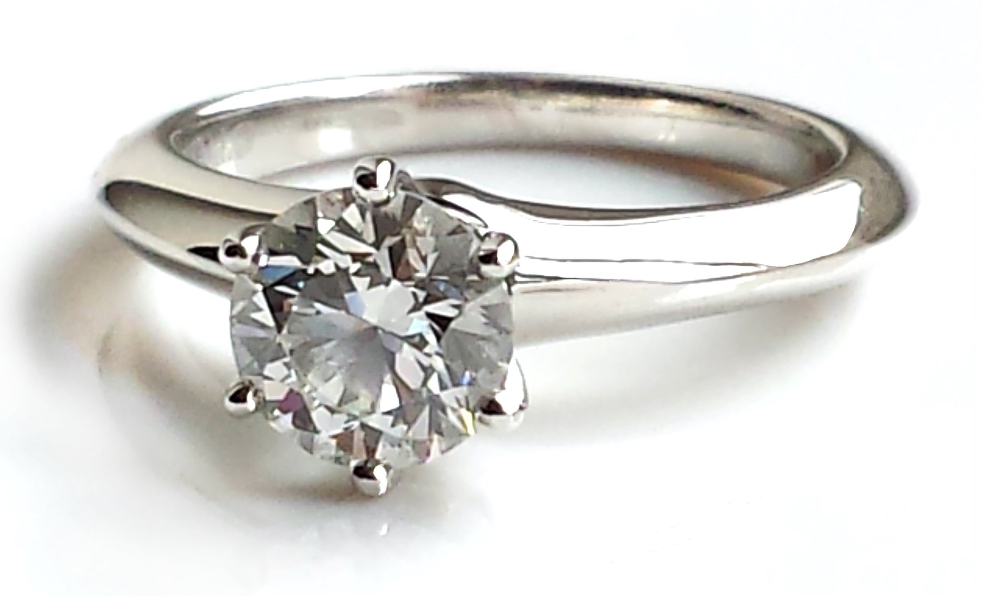 Tiffany & Co. 0.87ct H/VS1 Round Brilliant Cut Diamond Engagement Ring -  Bloomsbury Manor Ltd